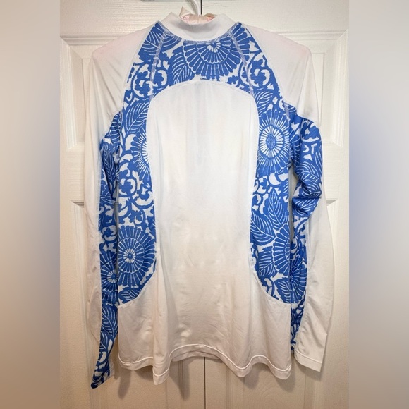 Lululemon One Love Rashguard White Beachy Floral White Porcelaine size 8 EUC - Picture 3 of 13